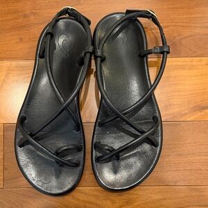 OluKai Black Strappy Leather Sandals